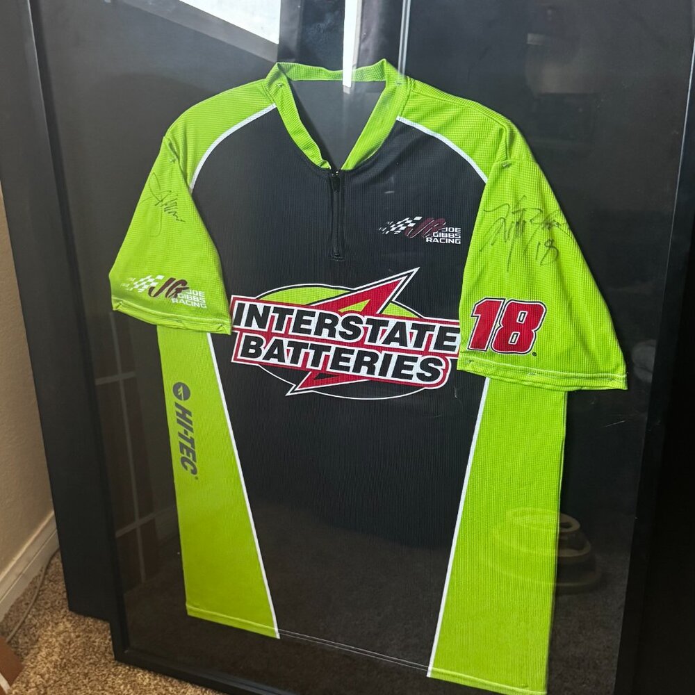 Very Rare - Signed By Kyle Busch And Joe Gibbs - … - image 1
